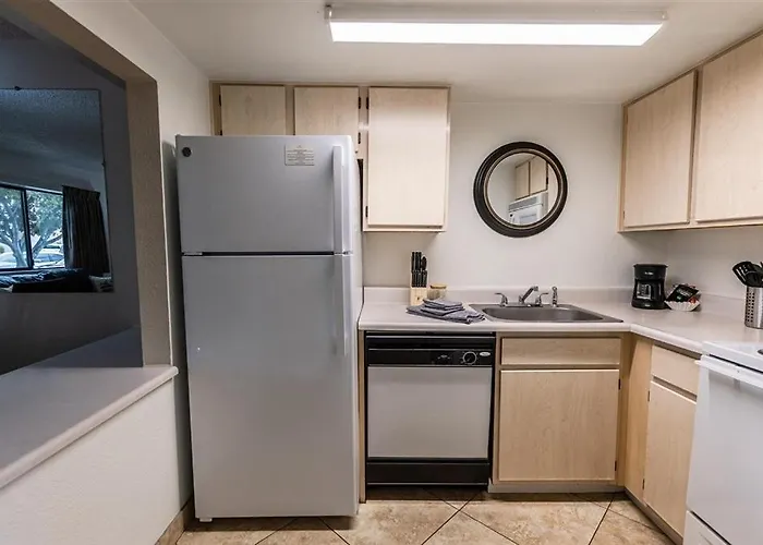 201 Fully Furnished, Wifi Included Apartment