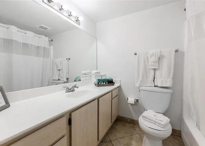 201 Fully Furnished, Wifi Included Apartment